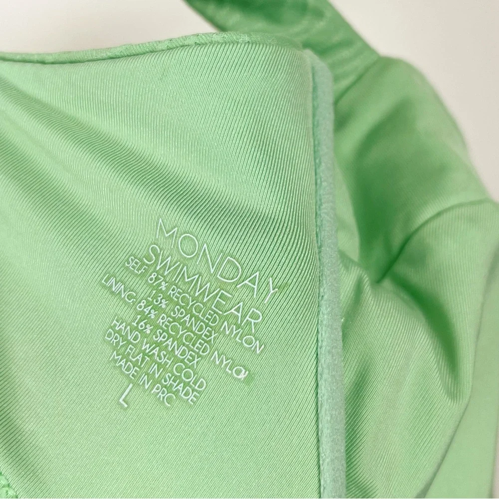 MONDAY SWIMWEAR Clovelly Bikini Top‎ Green Size Large